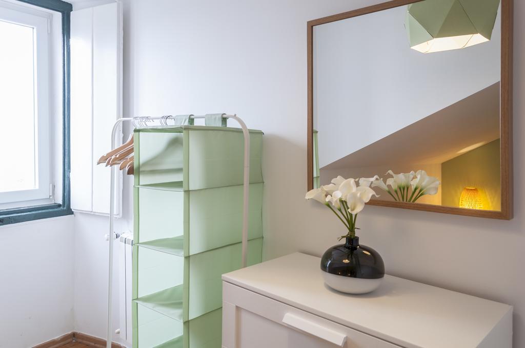 Contemporary Lisbon Apartment In Historical Chiado Exterior foto